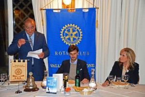 Cos'è il Rotary club? Paolo Gambi con Giorgio Mosconi e Aida Morelli